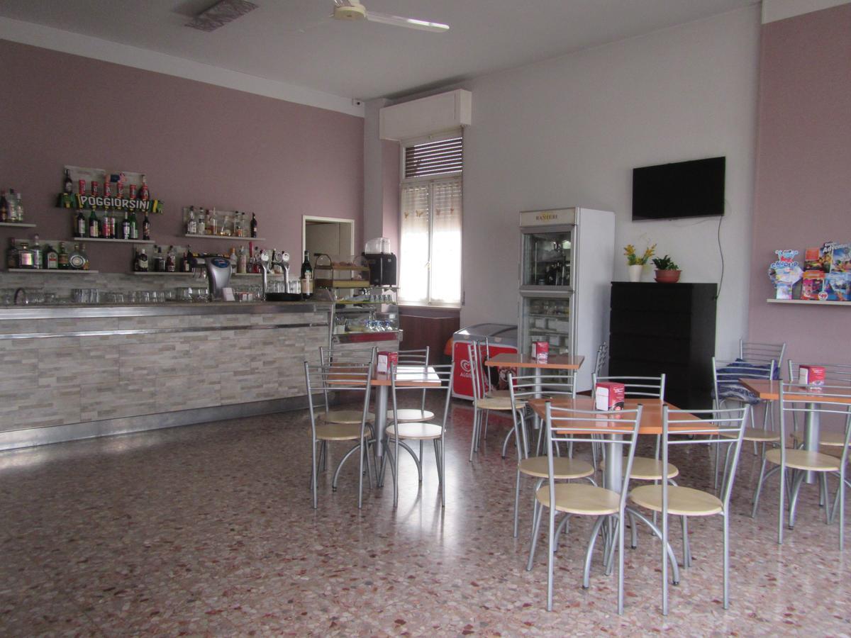 Lo Scoglio Hotel Castelnuovo del Garda Buitenkant foto