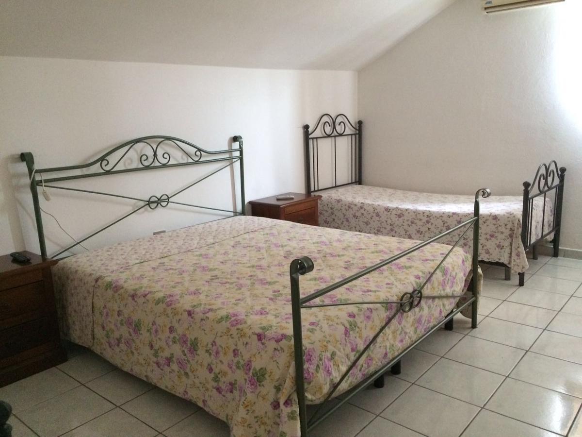 Lo Scoglio Hotel Castelnuovo del Garda Buitenkant foto